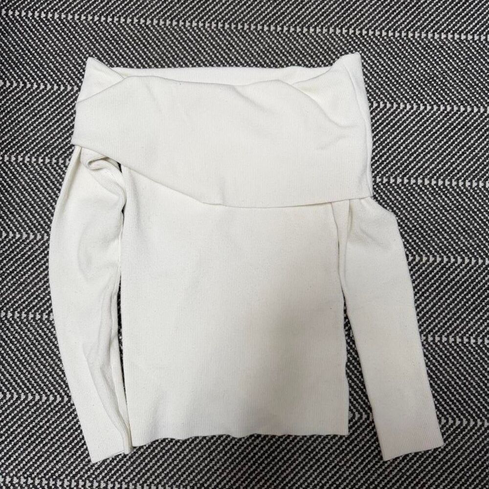 Wilfred Women's White and Cream Crop-top